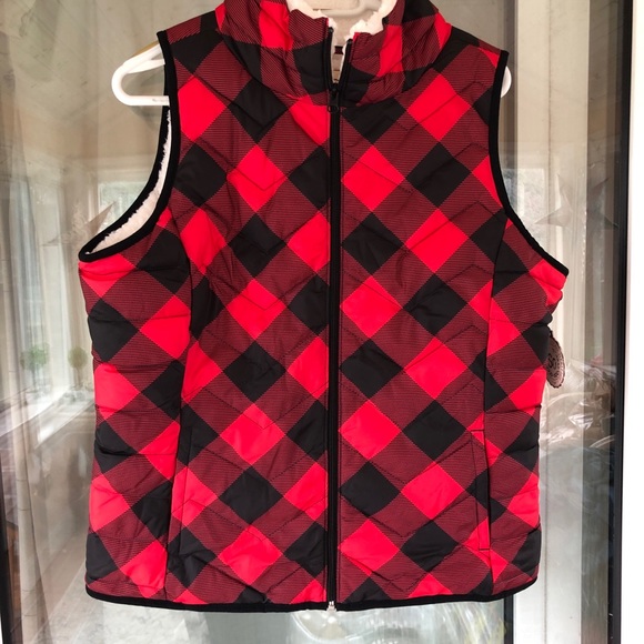 SO Red Plaid Sherpa Lined Puffy Zippered Vest BNWT - Picture 1 of 5